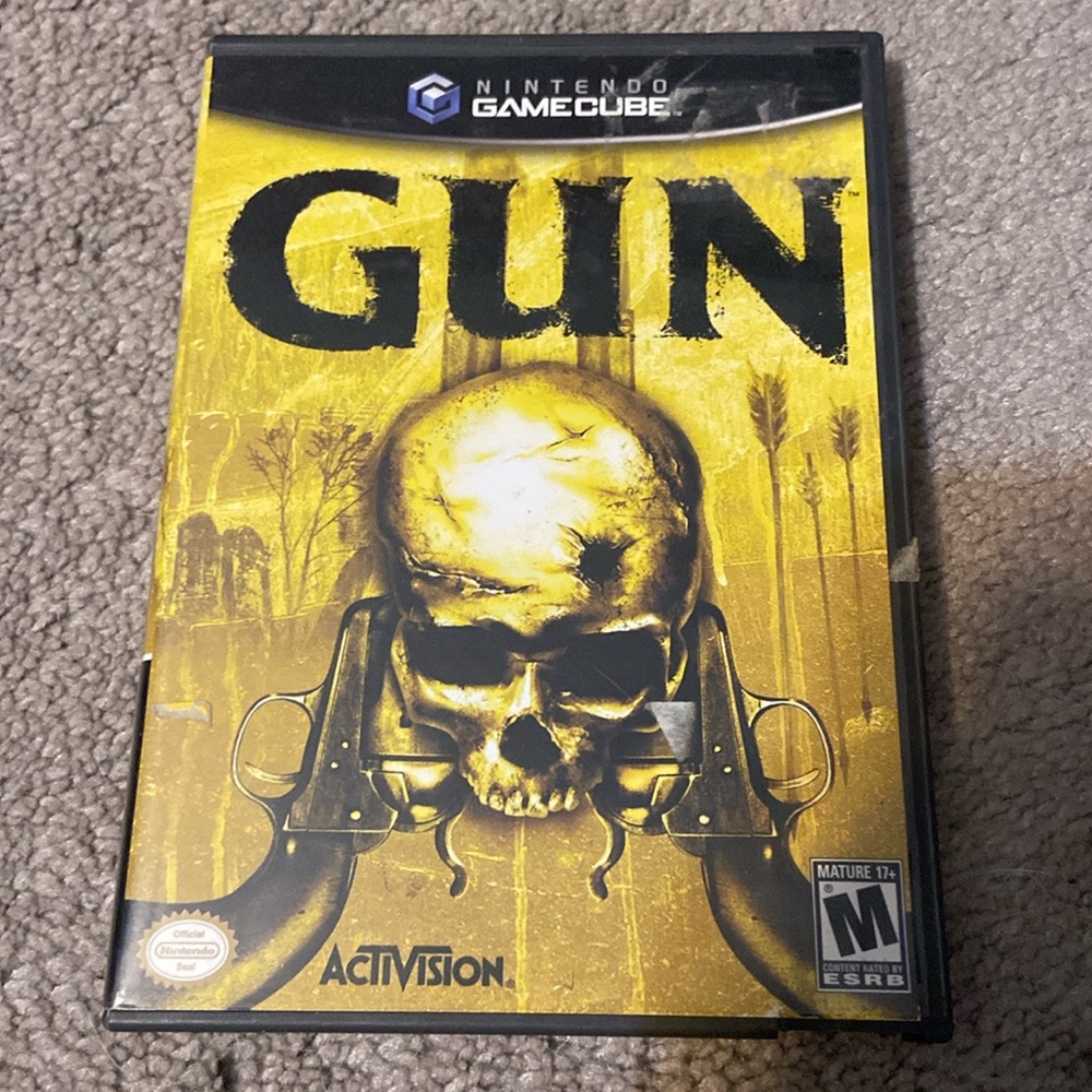 GUN Nintendo GameCube Game Vintage Authentic Case, Disc and Booklet 2005